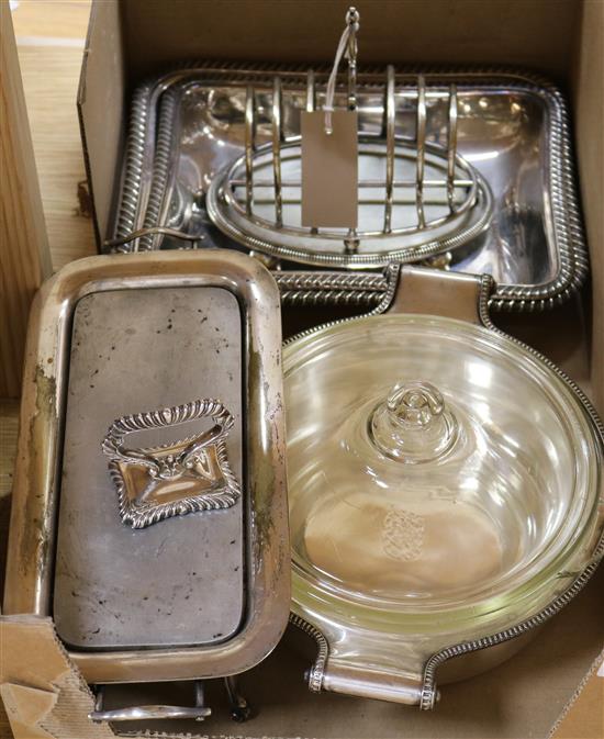 A small collection of plated dishes and a toastrack